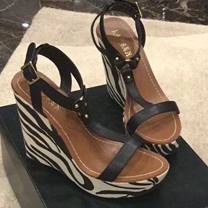 Platform sandals